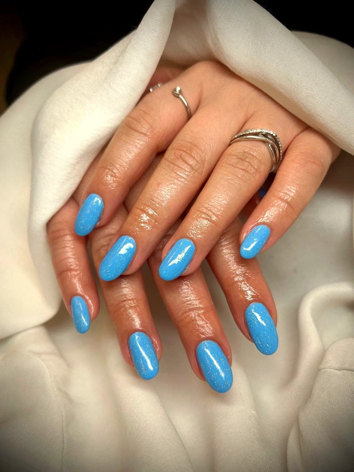 Manicure con gel (unghie medio/lunghe) · Inkvidia Fabriano