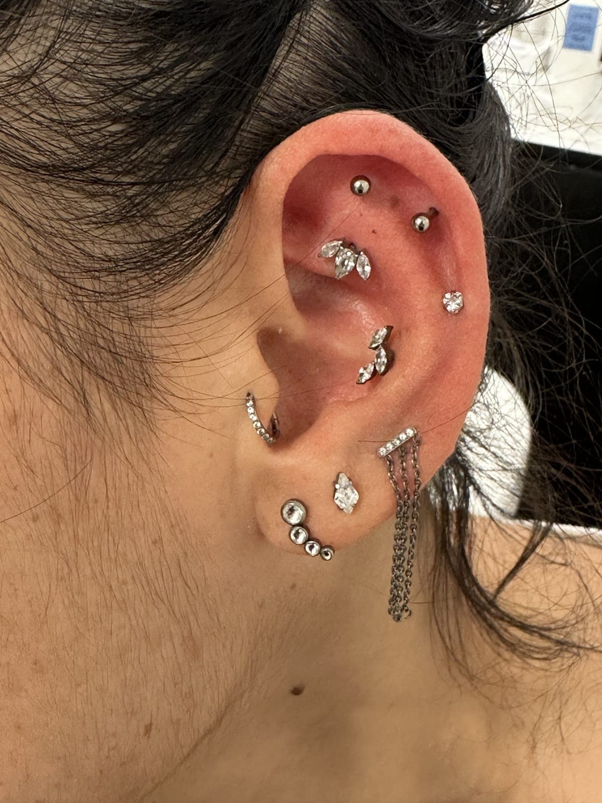 Piercing orecchio · Inkvidia Tattoo Studio